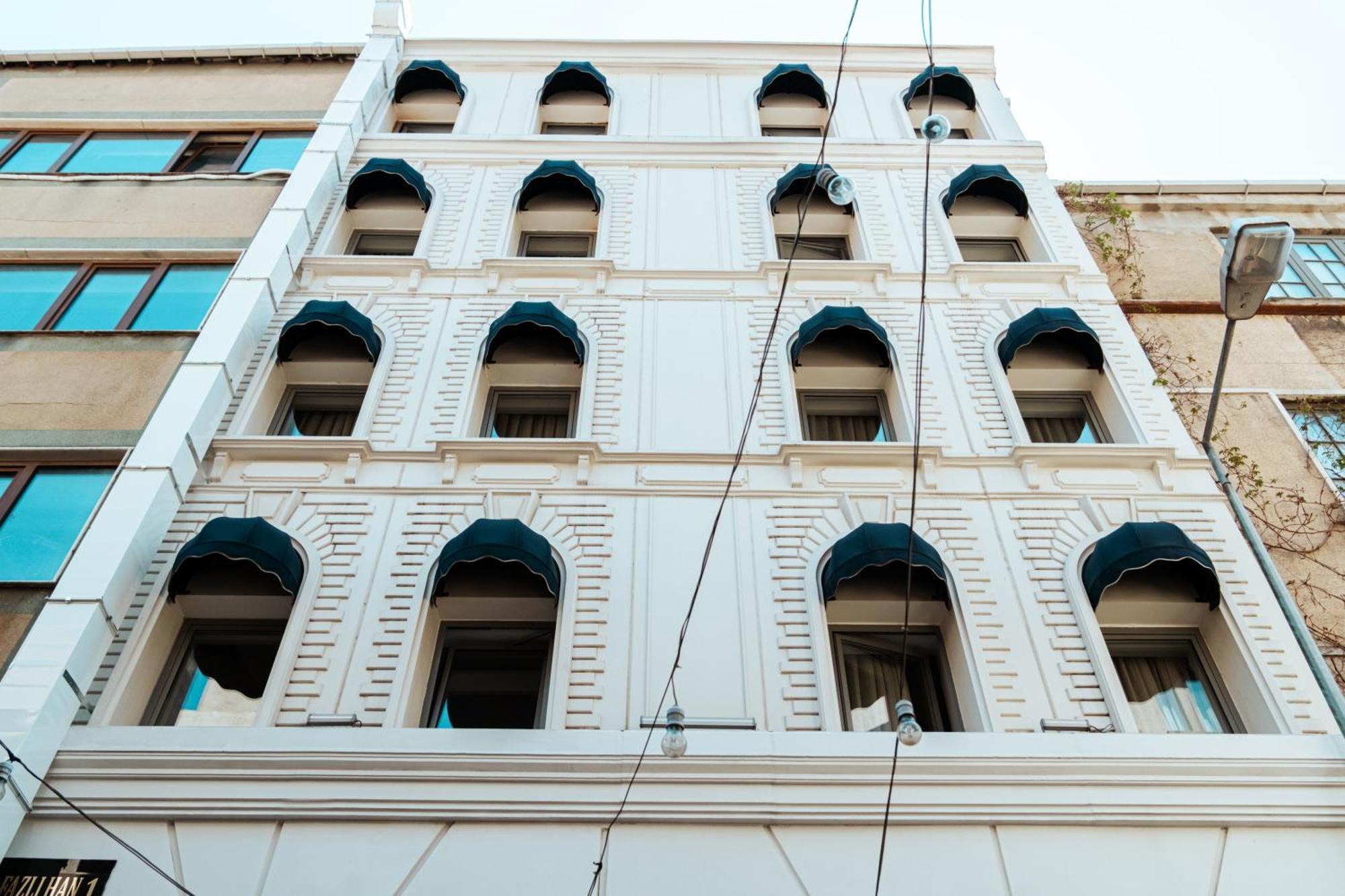 Le Port Karakoey Hotel Istanbul Exterior photo